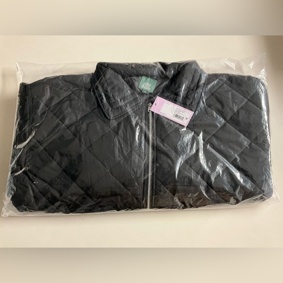 Women's Wild Fable Light Weight Quilted Winter Jacket Black in Color Size Medium - Picture 10 of 10